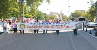 Engelliler Davul Ve Zurnalar Eşliğinde Yürüdü
