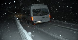Kar Yağışı Konya-Antalya Karayolunu Trafiğe Kapattı