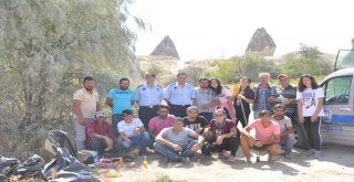 Göreme Belediyesi Ve Turizmciler Vadi Temizledi