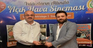 Bozüyük Belediyesi Açık Hava Sinema Festivalinde Yıldızlar Geçidi