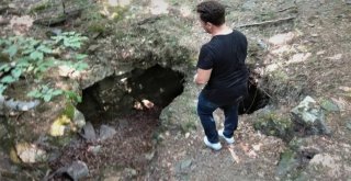 (Özel Haber) Tarihi Manastırları Arkeologlar Yerine Defineciler Kazıyor