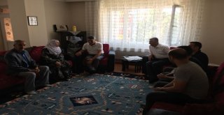 Kaymakam Özkandan Şehit Ve Gazi Yakınlarına Bayram Ziyareti