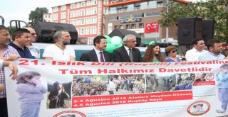 Şehit Kardeşinden ‘Islık Dili İle Teröre Kınama