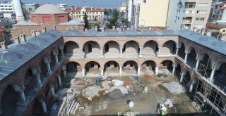 Arınç, Kapatılan Fetönün Öğrenci Yurdundaki Yenileme Çalışmalarını İnceledi