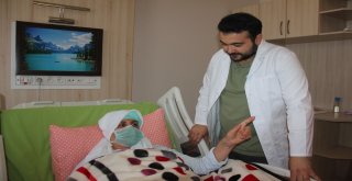 Bingöl Devlet Hastanesinde İlk Tümör Ameliyatı Yapıldı