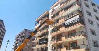 Gelin, Baba Evinden Vinçle Çıktı