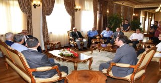 Vali Karaloğlu Zabıta Heyetini Kabul Etti