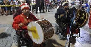 Engelsiz Mehteranlardan Çeşme Emniyet Müdürü Aleve Vefa