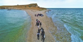 Çarpanak Adasına Antik Yoldan Su Altı Yürüyüşü