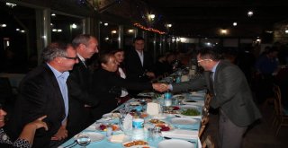 Başkan Saka, Mahalle Muhtarları İle Yemekte Buluştu