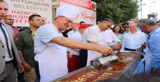 79 Metrelik Künefe 5 Dakikada Tükendi