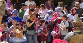 Minik Öğrenciler Mehter Marşlarıyla Ders Başı Yaptı