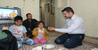 Afganlı Çocukları Sevindiren Sürpriz Ziyaret