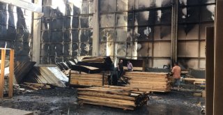 Başkentte Korkutan Fabrika Yangını
