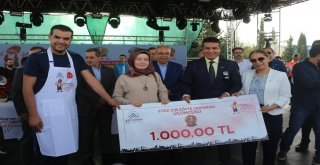 Festivalde Ödüllü Çiğköfte Yarışması