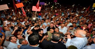 Kocamaza Malezya Dönüşü Coşkulu Karşılama