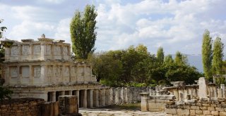 Afrodisias Sonbaharın Tonları İle Renklendi