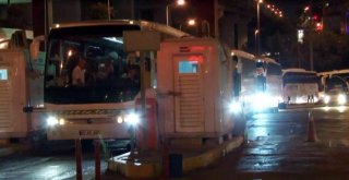 İstanbul Otogarında Bayram Yoğunluğu Akşam Saatlerinde De Devam Etti