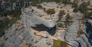 Safranbolulu Sanatçı Tehlikeli Taş Terasta Şarkısına Klip Çekti