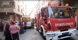 Bağcılarda Korkutan Yangın: Çatı Katı Alev Alev Yandı