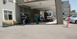 Eşini Döverek Öldürdü, Sonra İntihar Etti