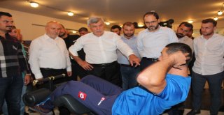 Spor Merkezini Belediye Başkanları Antrenmanla Açtı