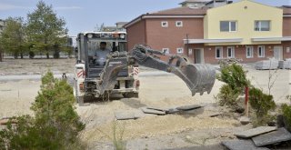 Birçok Mahallede Yol Yapım Çalışmaları Devam Ediyor