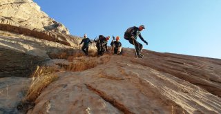 Cisad Dağcıları Sümbül Dağına Tırmandı
