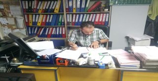 Maskeli Hırsızlar Girdikleri Servisten 150 Bin Liralık Makineyi Kısa Sürede Çaldılar