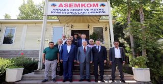 Başkan Yaşar, Hal Esnafıyla Buluştu