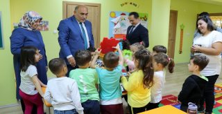 Erol Şahin Çocukları Sevindirdi