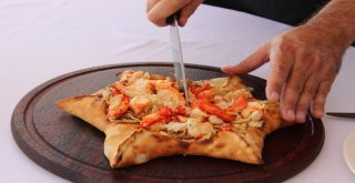 Çeşmede Dünya Standartlarında 500 Tllik Pizza