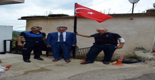 Bayramlaşma Gezisinde Gördü, Hemen Yenisiyle Değiştirdi