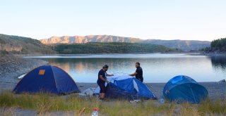 (Özel Haber) Nemrut Krater Gölünde Kamp Heyecanı