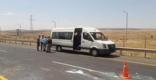 Şanlıurfada Yolcu Minibüsü Devrildi: 14 Yaralı
