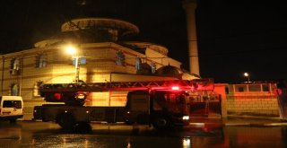 Sultanbeylide Korkutan Cami Yangını
