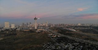 (Özel) Günbatımında Göğe Yükselen Dolunay Havadan Görüntülendi