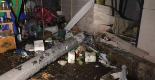 Lüks Cip Zeytinci Dükkanına Daldı: 2 Ölü