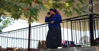 Bu Mahallede Telefon Çekmiyor