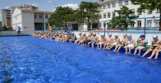 Konyada Bu Yaz 52 Bin Çocuk Yüzme Öğrendi