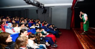 Beylikdüzünde Ücretsiz Tiyatro Ve Sinema Sezonu Açıldı