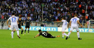 Spor Toto Süper Lig: B.b. Erzurumspor: 1 - Beşiktaş: 0 (İlk Yarı)