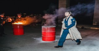 Rusyada Sokak Defilesine Polis Engeli