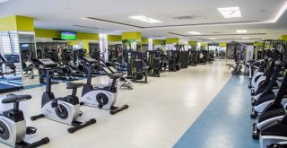 Meramda Spor Alanları Oluşturulmaya Devam Ediliyor