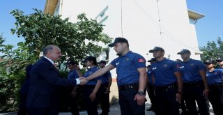 Vali Çakacak Bayramda Görevi Başında Olan Güvenlik Güçlerini Unutmadı