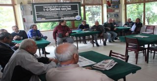 Kıraathanelerde Vatandaşlara Akıllı Telefon Eğitimi