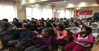 Ümraniye Belediyesi, İlçedeki Öğrencilere Çevre Eğitimi Vermeye Devam Ediyor