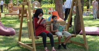 Kitapla aranıza mesafe koymayın