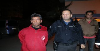 Hırsız Giydiği Poşet Eldivenle Vatandaşlar Tarafından Suçüstü Yakalandı