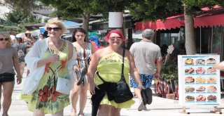 Bodruma 330 Bin Araç, 264 Özel Jet Ve 1955 Uçakla Geldiler